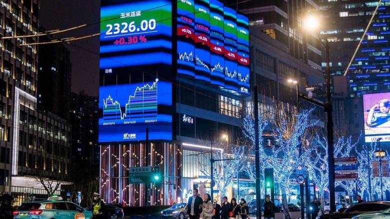 Συνάντηση κορυφής στην Κίνα για τους νέους δασμούς - Εξετάζουν μέτρα τόνωσης της οικονομίας