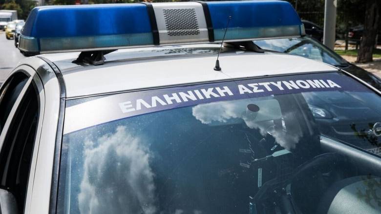 Θεσσαλονίκη: Ανήλικοι εξανάγκαζαν 17χρονο να διακινεί ναρκωτικά και πλαστά χαρτονομίσματα