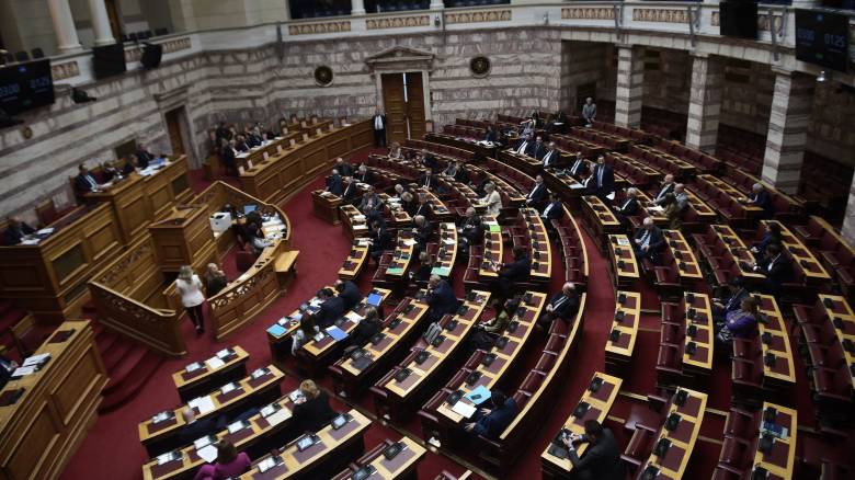 Βουλή των 297 βουλευτών σηματοδοτεί η απόφαση για Σπαρτιάτες - Τι δήλωσε ο Ν. Κακλαμάνης