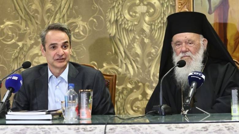 Μητσοτάκης από Αγία Βαρβάρα: «Πάμε τη χώρα μπροστά, παρά τις δυσκολίες» - Η συνομιλία με Ιερώνυμο