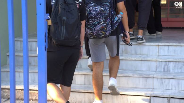 Περισσότερες από 25.000 αιτήσεις υποβλήθηκαν για τα Πρότυπα, Πειραματικά και Ωνάσεια Σχολεία