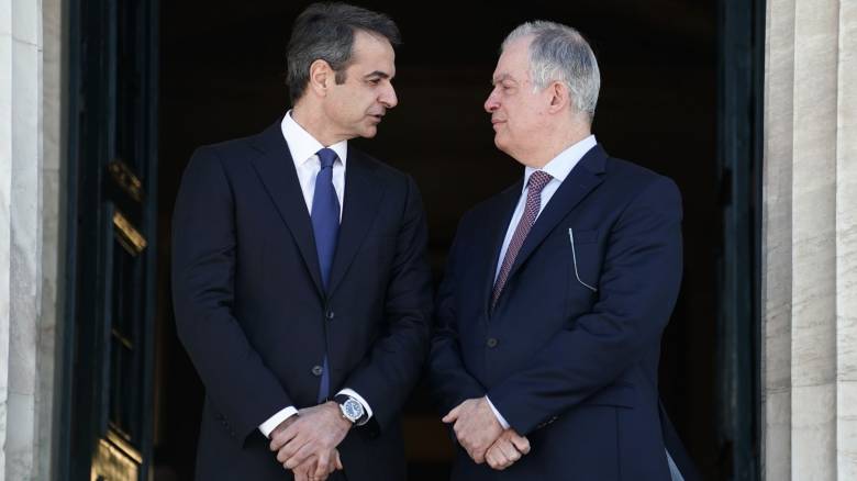 Στο Προεδρικό Μέγαρο στις 10:00 ο πρωθυπουργός - Συνάντηση με Τασούλα