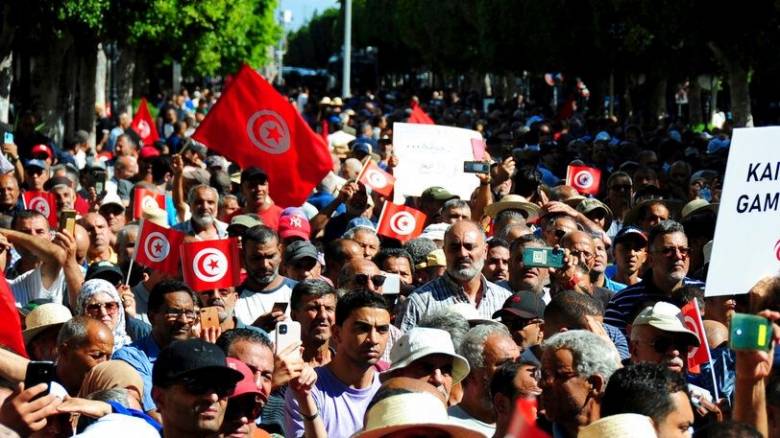 Τυνησία: Εκατοντάδες αγανακτισμένοι διαδηλωτές στους δρόμους μετά τον θάνατο τριών μαθητών