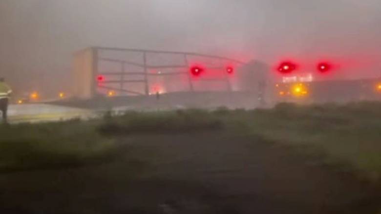 Πώς έγινε το δυστύχημα στην Εγνατία: «Πήγα να αποφύγω ένα αυτοκίνητο» λέει ο οδηγός του φορτηγού