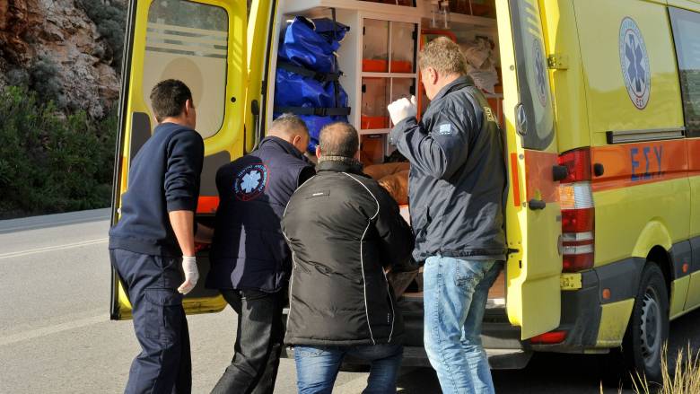 Τροχαίο στη Μαγνησία: Σε κατάσταση σοκ οι γονείς της 25χρονης που εκτοξεύθηκε από το ΙΧ