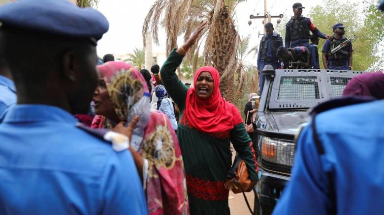 Σουδάν: Περίπου 60 νεκροί από επιθέσεις παραστρατιωτικών κοντά στο Νταρφούρ