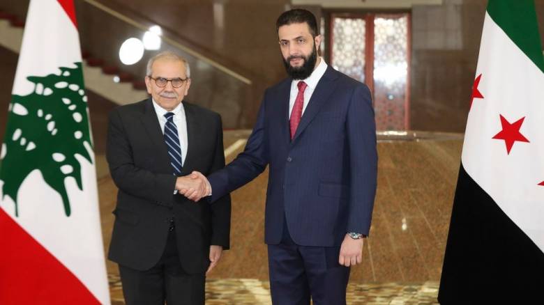 Συρία: Συνάντηση Μαχμούτ Αμπάς με τον τον μεταβατικό πρόεδρο της Συρίας Άχμέντ αλ Σάρα