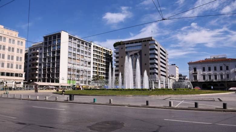 Άδεια πόλη η Αθήνα: Πάνω από 466.000 έφυγαν για την επαρχία - Μόνο τουρίστες έμειναν πίσω