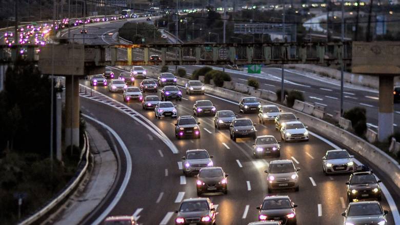 Επιστροφή εκδρομέων Πάσχα: «Υπέφεραν» στην Αθηνών - Κορίνθου, «ανάσαναν» στην Αθηνών - Λαμίας