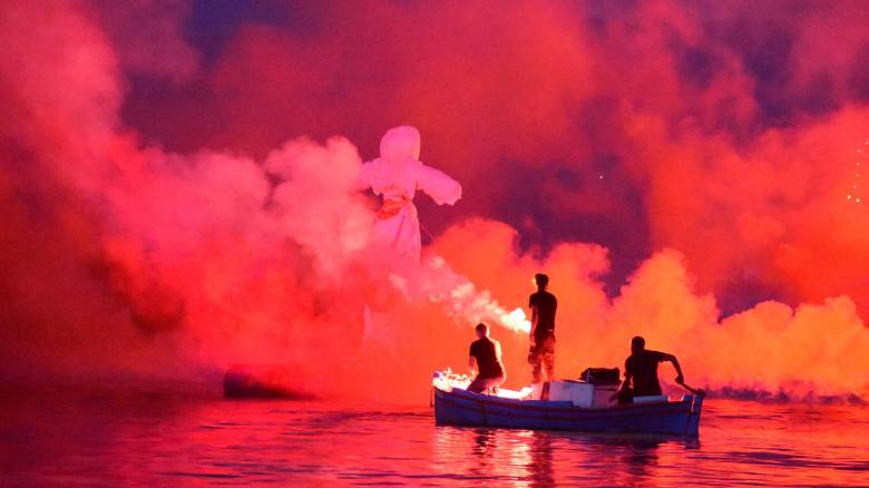 Μυσταγωγικές εικόνες από την καύση του Ιούδα στον Τολό του Ναυπλίου
