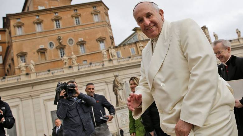 Γάζα: Όχημα του πάπα Φραγκίσκου μετατράπηκε σε κινητή μονάδα υγείας για τα παιδιά στον παλαιστινιακό