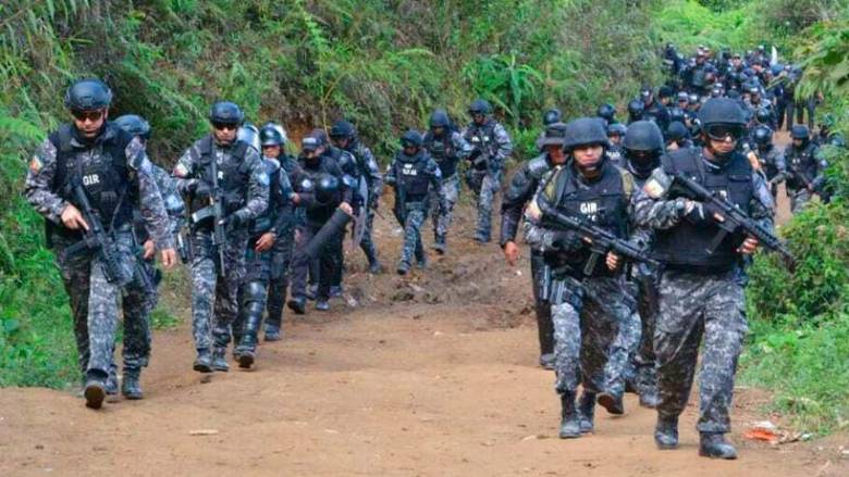 Ισημερινός: Βρετανός λιντσαρίστηκε από οργισμένο πλήθος και κάηκε ζωντανός