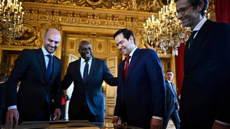 Δεν θα συμμετέχει στις συνομιλίες για την Ουκρανία στο Λονδίνο ο Ρούμπιο