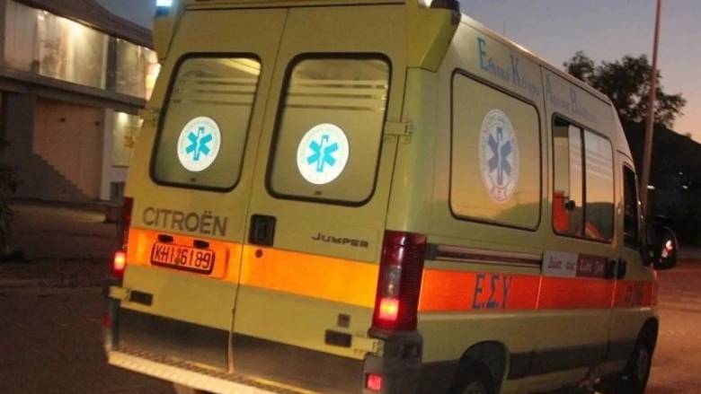 Πάτρα: Αυτοκίνητο προσέκρουσε σε σταθμευμένο όχημα - Νεκρός ο 57χρονος οδηγός