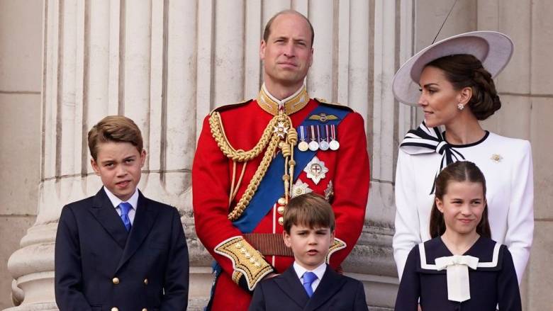 Ο πρίγκιπας Λούις έγινε επτά και η φωτογραφία του κάνει το γύρο του διαδικτύου