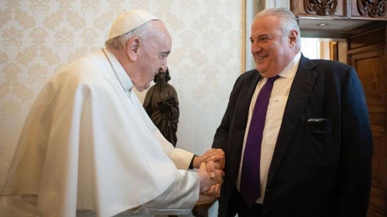 Κεχαγιόγλου για Πάπα: Ήταν στοργικός με τους φτωχούς, τους περιφρονημένους, τους φυλακισμένους