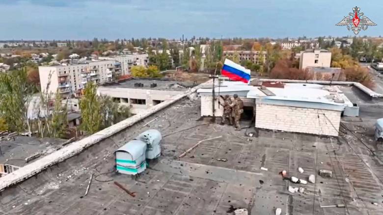 Πληθαίνουν οι φωνές για εδαφικές παραχωρήσεις της Ουκρανίας στο όνομα μιας ειρηνευτικής συμφωνίας