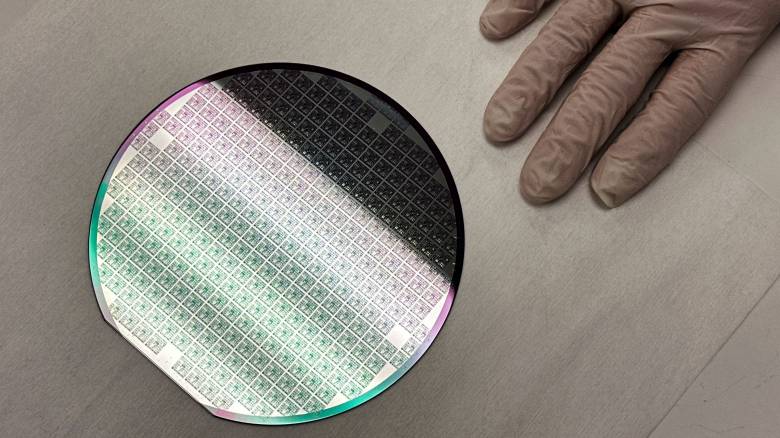 CNNi: Η Κίνα εξαιρεί «αθόρυβα» από τους δασμούς ορισμένα μικροτσίπ που εισάγονται από τις ΗΠΑ