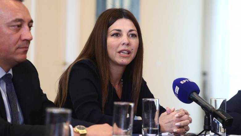 Ζαχαράκη: Απόλυτη προτεραιότητά μας τα παιδιά - Να δώσουμε περισσότερες προοπτικές