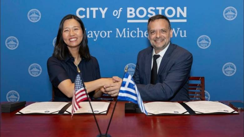 Οι δήμοι Αθηναίων και Βοστώνης ενώνουν τις δυνάμεις τους