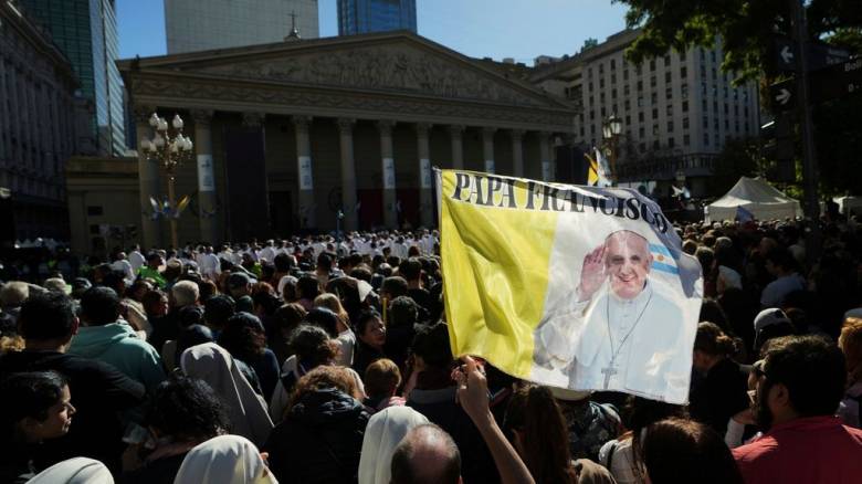 Deutsche Welle: Η θλίψη των μυρίων και η υποκρισία των ολίγων