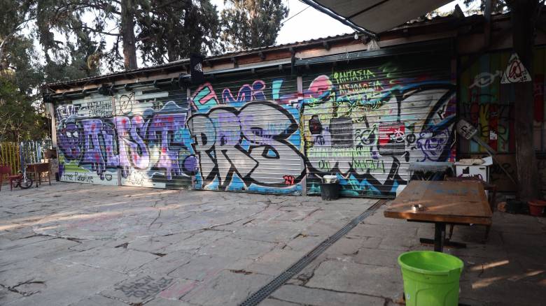 Ολοκληρώθηκε η επιχείρηση της ΕΛΑΣ στο λόφο του Στρέφη -  Προσήχθησαν έξι άτομα