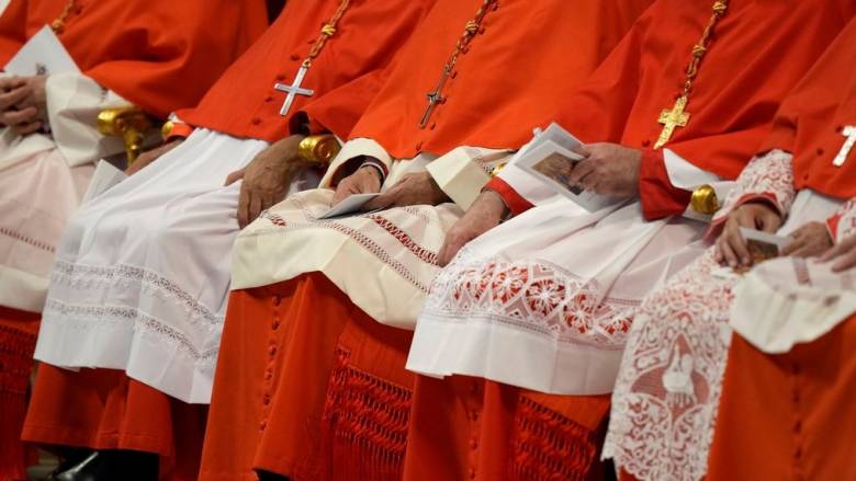 Τα παράδοξα του Κονκλαβίου: Οι σαμπάνιες, ο πάπας των 33 ημερών και ο Έλληνας Ζαχαρίας