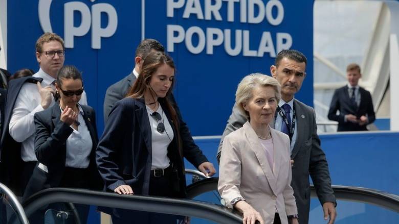 Φον ντερ Λάιεν: Η απειλή της Ρωσίας δεν θα εκλείψει, πρέπει να κάνουμε περισσότερα για την άμυνά μας