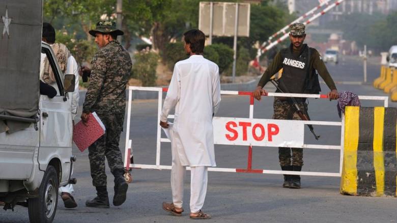 Η Ινδία κλείνει τον εναέριο χώρο της για τις πακιστανικές αερογραμμές