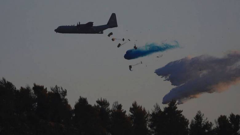 Ισραήλ: Εκκενώσεις περιοχών και ανάπτυξη στρατού καθώς πυρκαγιές μαίνονται ανεξέλεγκτες