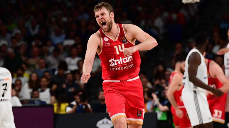 Ρεάλ-Ολυμπιακός 84-86: Οι Πειραιώτες άλωσαν τη Μαδρίτη και προκρίθηκαν στο Final-4 του Άμπου Ντάμπι