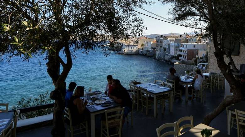 Ποιοι κλάδοι «ποντάρουν» στις αυξημένες τουριστικές αφίξεις ενόψει καλοκαιριού