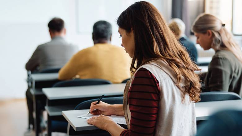 Διαγωνισμός ΑΣΕΠ: Οι εκπτώσεις σε ακτοπλοϊκά, σιδηρόδρομο, αεροπλάνα και λεωφορεία για υποψηφίους