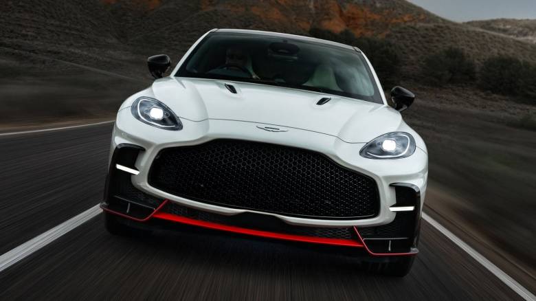 Η Aston Martin DBX S ανεβάζει τον πήχη στην κατηγορία των σούπερ SUV