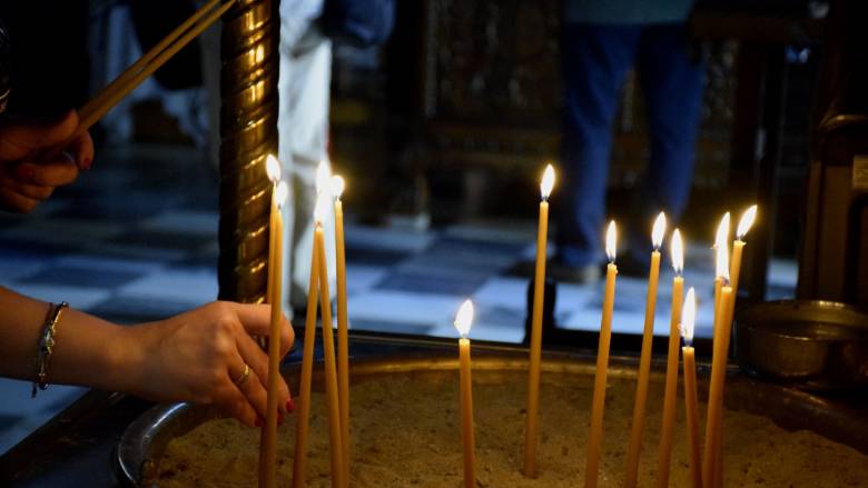 Μηχάνημα POS απέκτησε... παγκάρι εκκλησίας στο Κολωνάκι