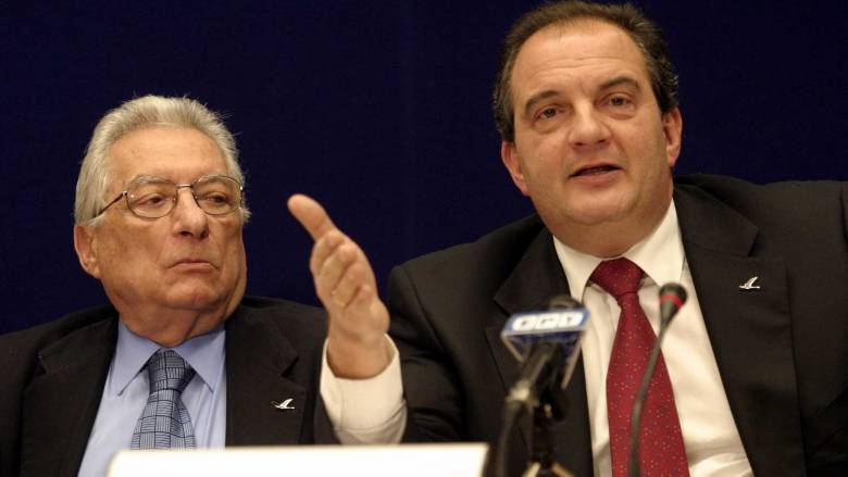 Καραμανλής για θάνατο Μολυβιάτη: «Χάνω έναν πολύ δικό μου άνθρωπο»