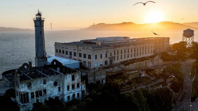 Αλκατράζ: Η ιστορία της πιο εμβληματικής φυλακής των ΗΠΑ που θέλει να ανοίξει ξανά ο Τραμπ