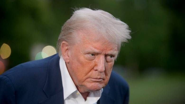 Η κυβέρνηση Τραμπ θα δώσει 1.000 δολάρια στους παράτυπους μετανάστες για να αυτο-απελαθούν