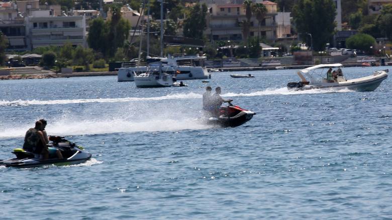 Τραυματισμός 11χρονου από σύγκρουση jet ski με πνευστό σκάφος στην Κέρκυρα