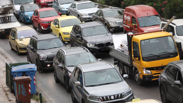 Οι βασικές αλλαγές στην διαδικασία και τις ημερομηνίες για τα τέλη κυκλοφορίας με τον μήνα