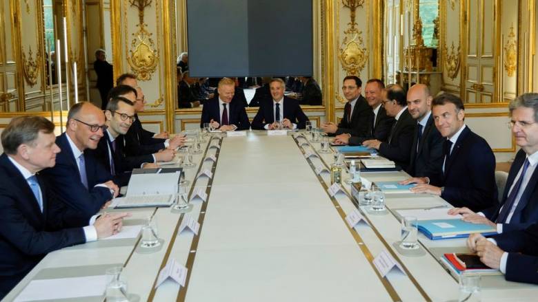 Συμμαχία Μακρόν - Μερτς για την Ευρώπη: Ιδρύεται Γαλλογερμανικό συμβούλιο άμυνας και ασφάλειας