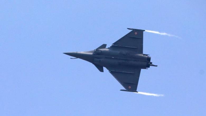 Το Πακιστάν ισχυρίζεται ότι κατέρριψε πέντε ινδικά μαχητικά αεροσκάφη και ένα drone