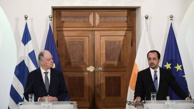 Χριστοδουλίδης σε Τασούλα: Θα κάνουμε ό,τι είναι δυνατό για να πετύχουμε την επίλυση του Κυπριακού