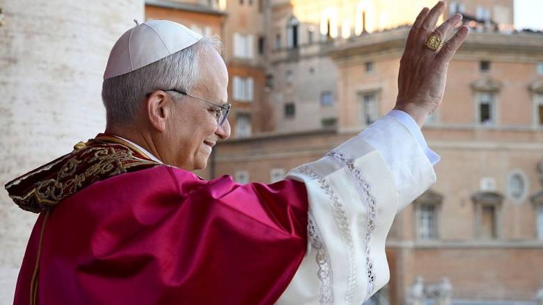 Ο ενωτικός Λέων: 10 πράγματα που πρέπει να ξέρετε για το νέο πάπα