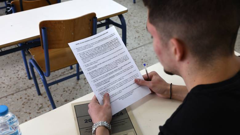 Πανελλήνιες 2025: «Πρεμιέρα» με Νέα Ελληνικά κάνουν αύριο τα ΕΠΑΛ