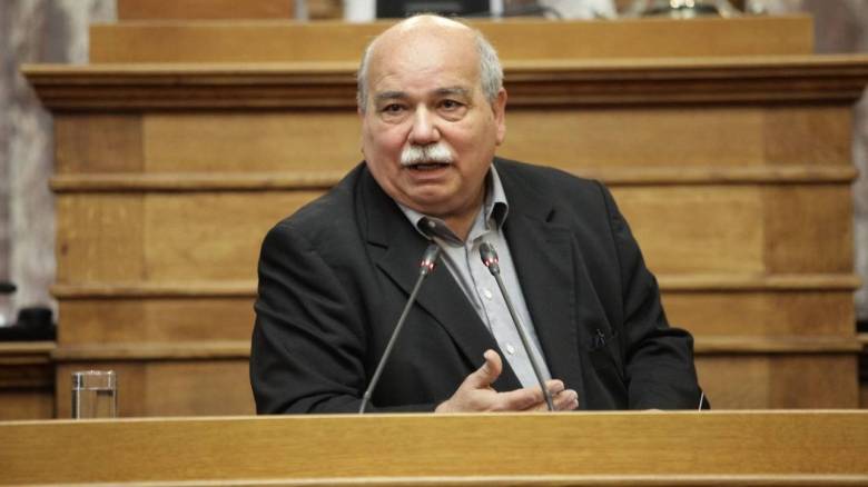 Νίκος Βούτσης για Ζωή Κωνσταντοπούλου: «Θου Κύριε φυλακήν τώ στόματί μου»