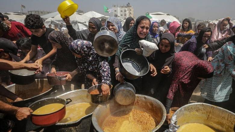 Τραμπ για Γάζα: «Πολλοί άνθρωποι λιμοκτονούν - Πρέπει να διευθετηθεί»