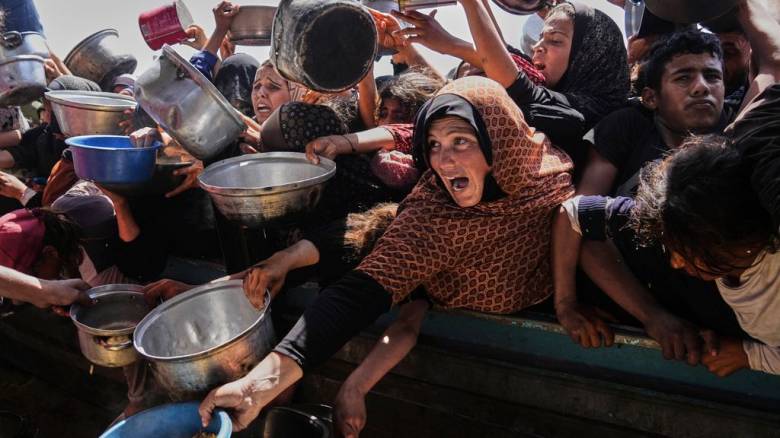 ΠΟΥ: «Δύο εκατ. άνθρωποι λιμοκτονούν στη Γάζα - Τόνοι τροφίμων αποκλεισμένοι στα σύνορα»