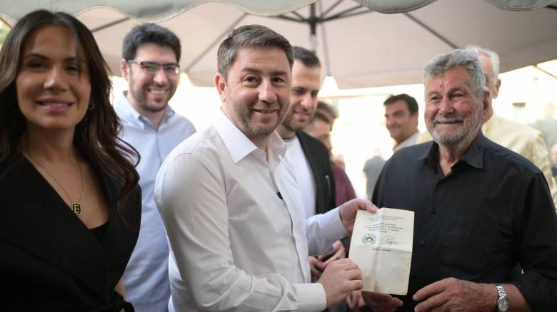 Ανδρουλάκης: Μνημείο κυβερνητικής ανικανότητας η κατάσταση των σεισμόπληκτων στο Αρκαλοχώρι