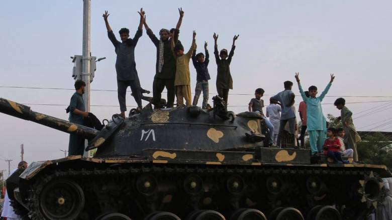 Τουλάχιστον 11 νεκροί από βομβιστική επίθεση σε πολιτική συγκέντρωση στο Πακιστάν